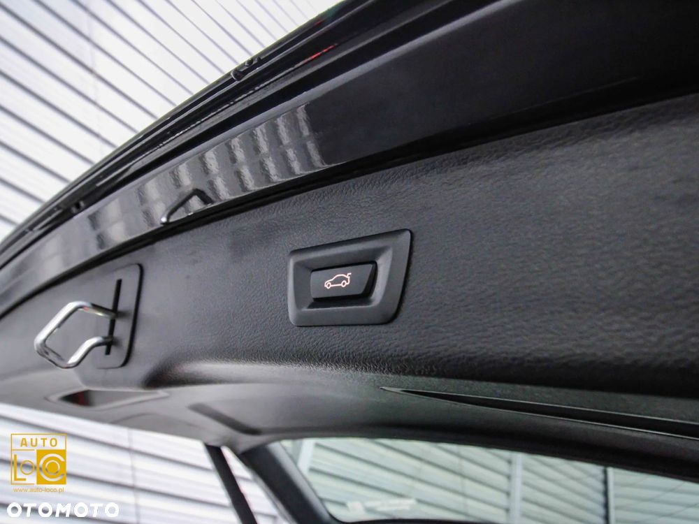 BMW X3 xDrive28i xLine - 14