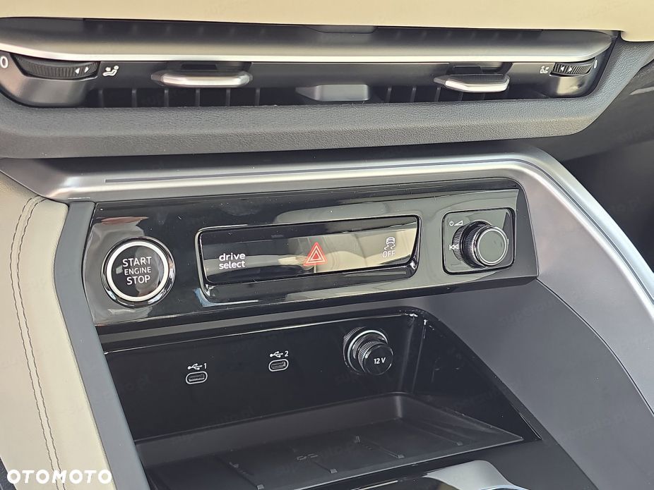 Audi Q5 Sportback - 12