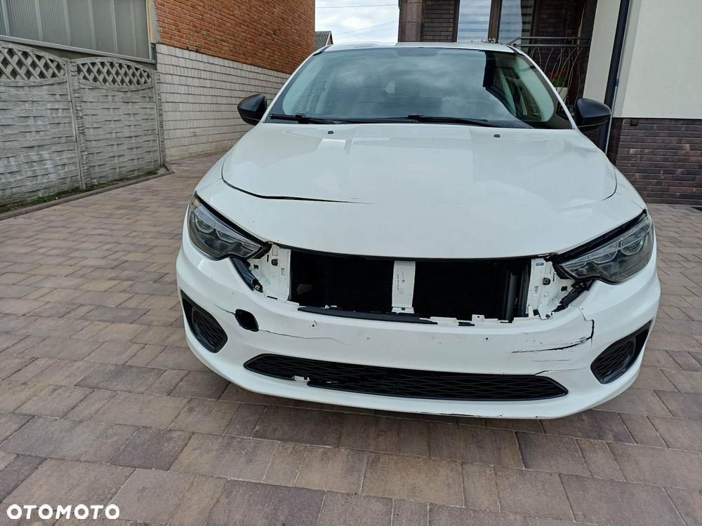 Fiat Tipo 1.4 16v Lounge EU6d - 5