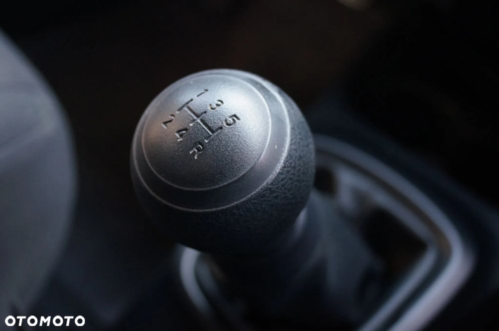 Toyota Yaris 1.0 Active - 34