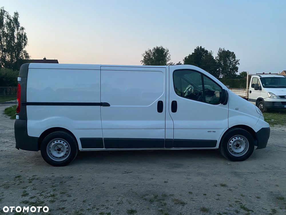 Renault Trafic - 2