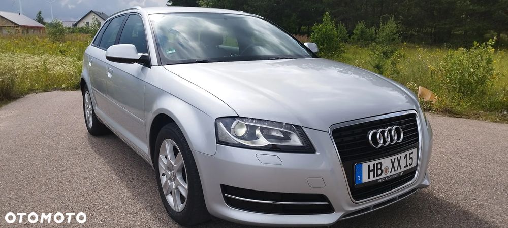 Audi A3 ver-1-6-attraction - 4