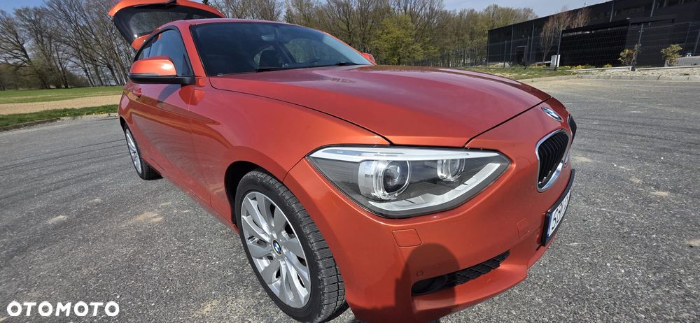 BMW Seria 1 116i - 1