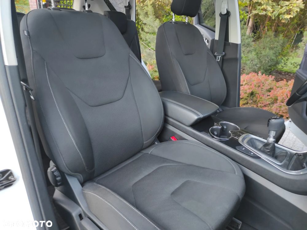 Ford S-Max 2.0 EcoBlue Titanium - 23