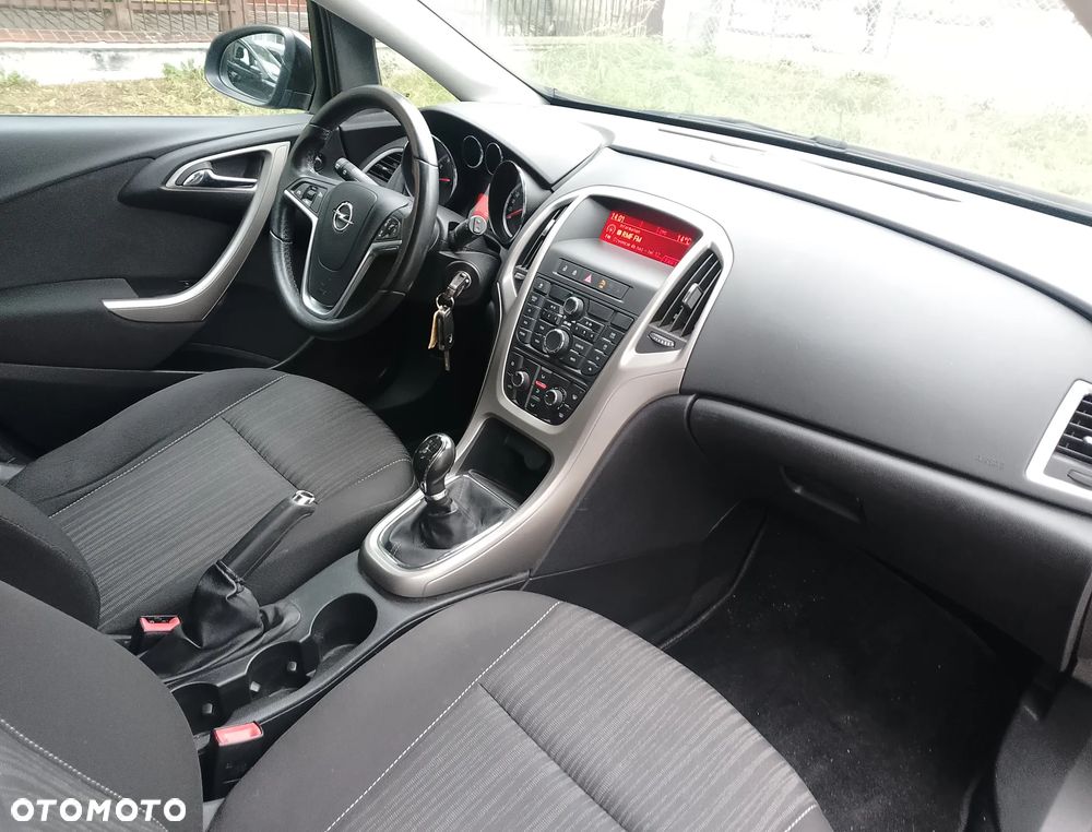 Opel Astra 1.4 Turbo - 16