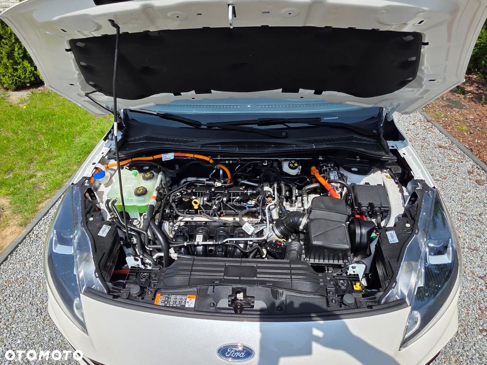Ford Kuga 2.5 FHEV FWD ST-Line X - 17