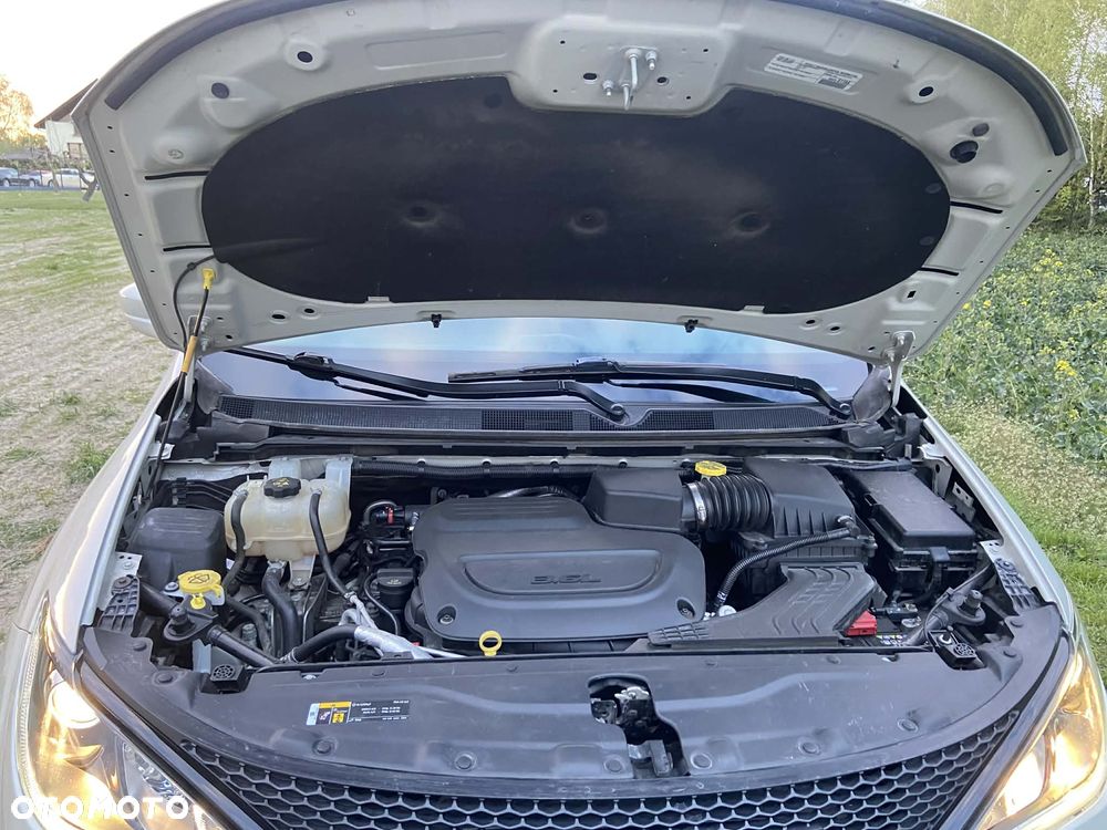Chrysler Pacifica - 13