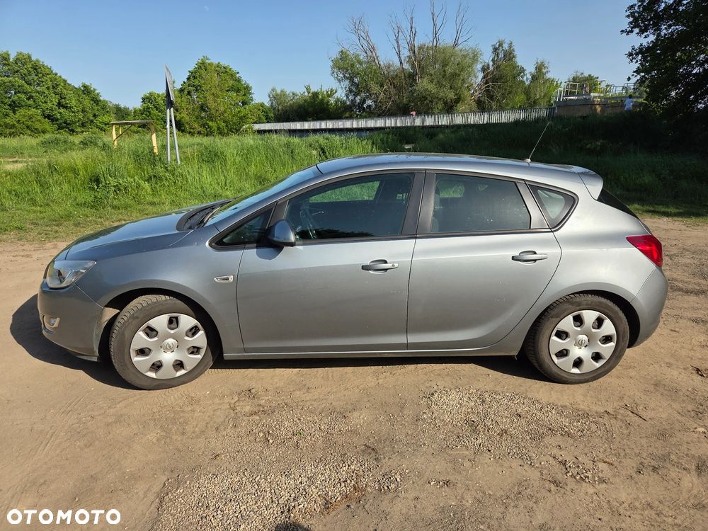 Opel Astra 1.6 Enjoy - 6