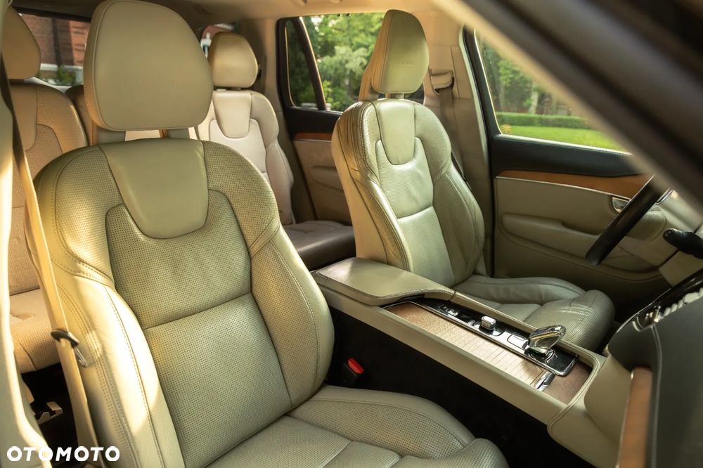 Volvo XC 90 B5 D AWD Inscription 7os - 22