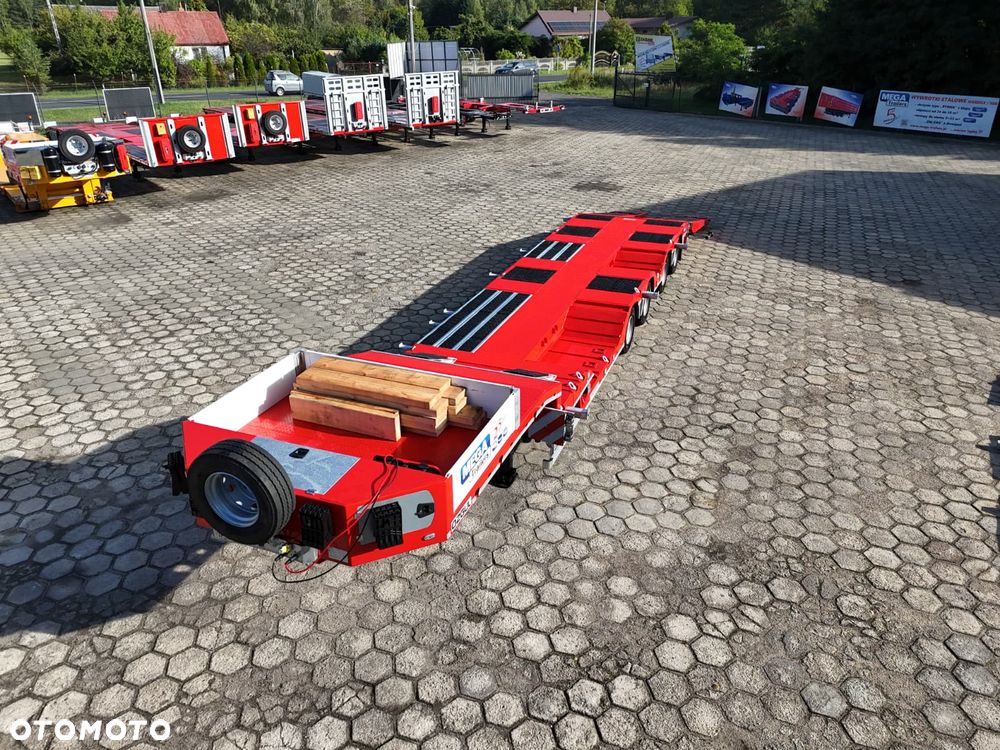 Inny 4 OSIOWA NISKOPODWOZIOWA z zagłębieniami na koła, rozciągana 5.000mm, długie najazdy 70T DMC - 23