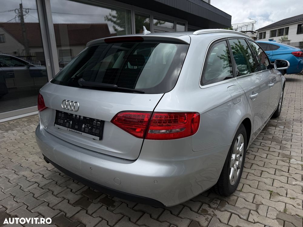 Audi A4 2.0 TDI DPF multitronic Attraction - 9
