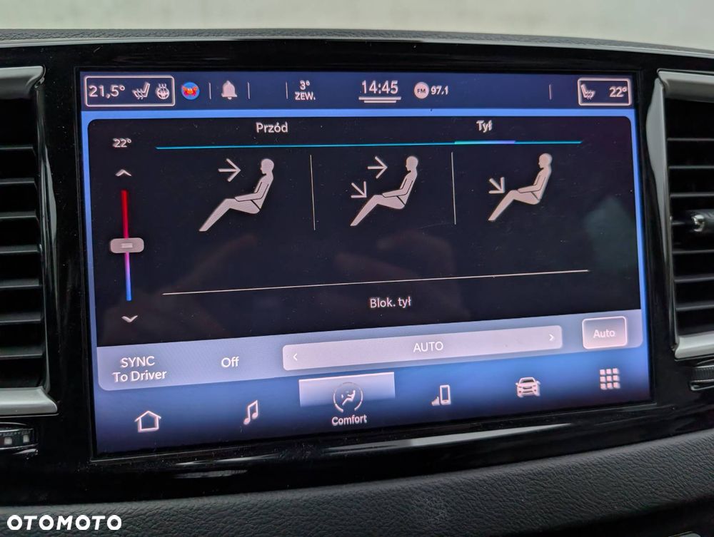 Chrysler Pacifica - 21