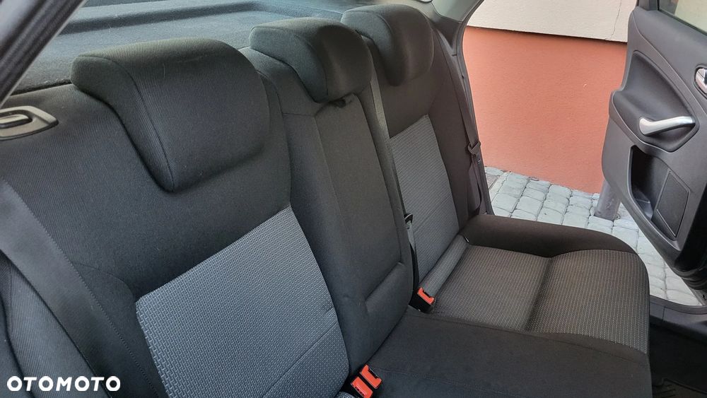 Ford Mondeo 2.0 Titanium - 17