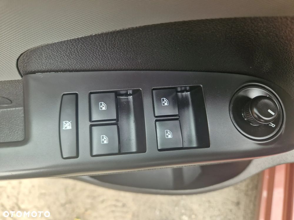 Chevrolet Aveo 1.4 16V LT - 24