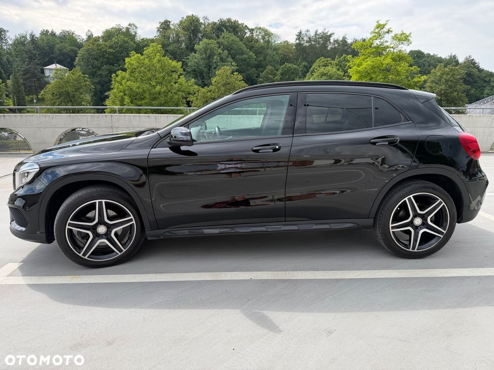 Mercedes-Benz GLA 250 4-Matic AMG Line - 7