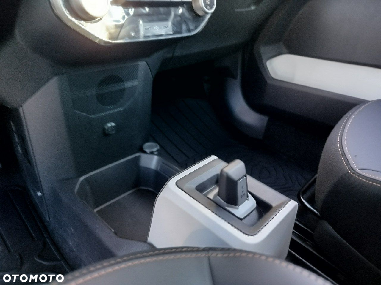 Dacia Spring - 9