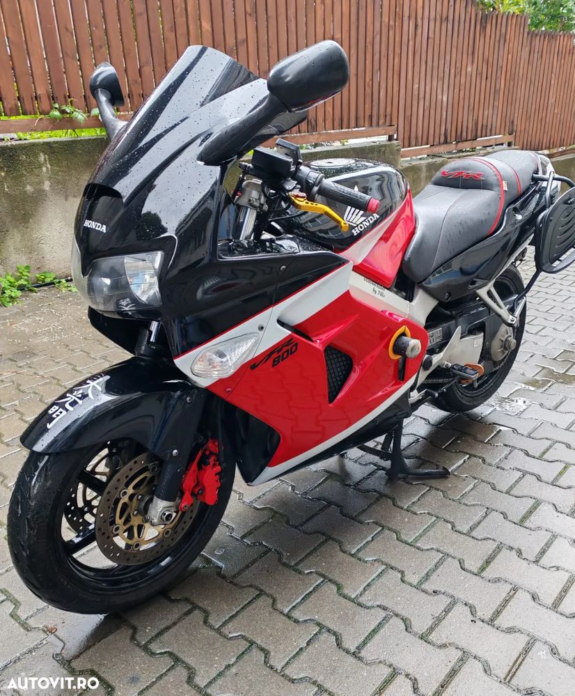 Honda VFR 800F V-Tec - 4