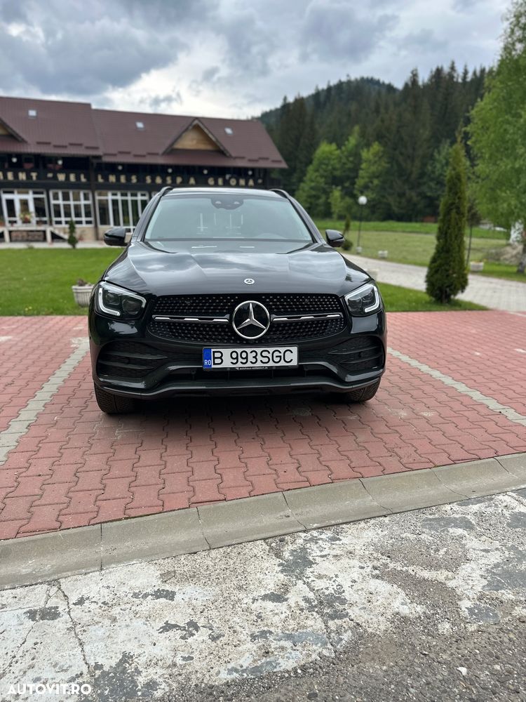 Mercedes-Benz GLC 300 4MATIC - 1