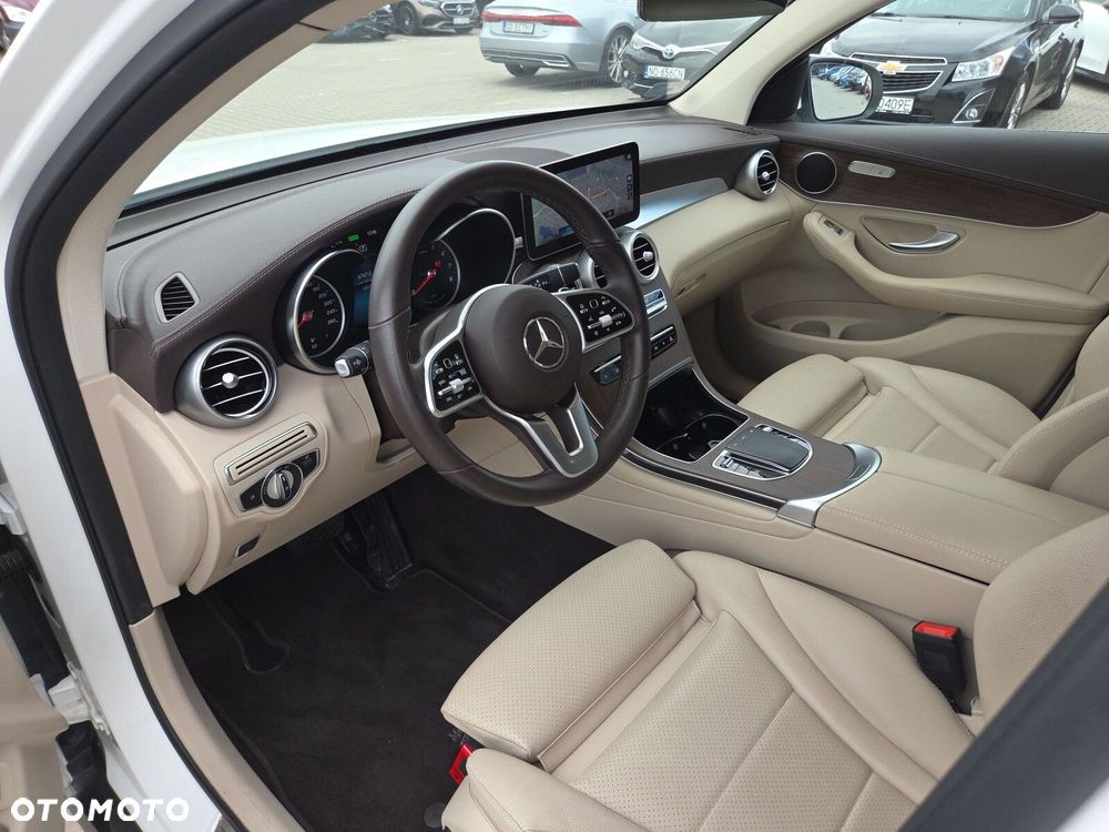 Mercedes-Benz GLC - 10