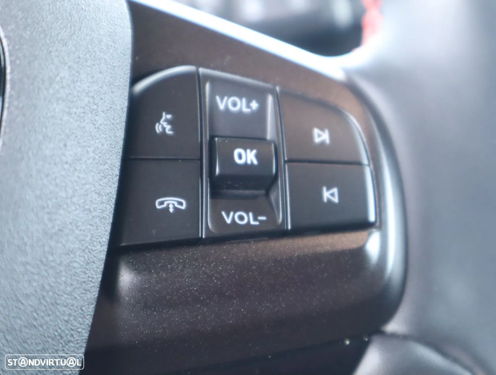 Ford Mustang Mach-E AWD PREMIUM - 37