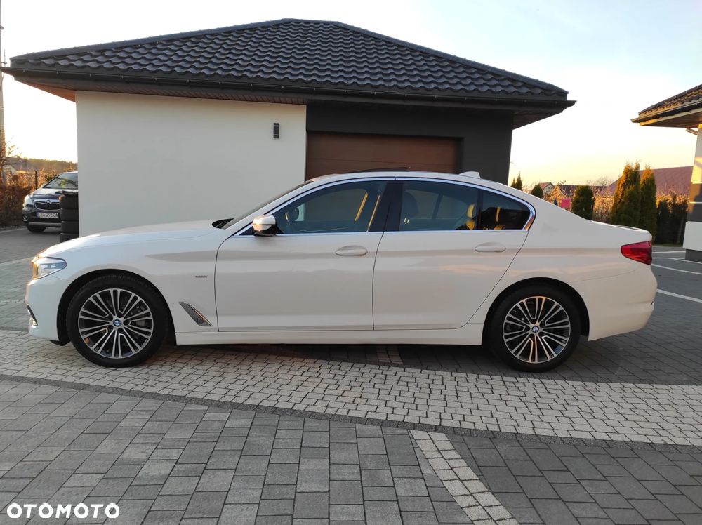 BMW Seria 5 530i GPF Luxury Line - 11
