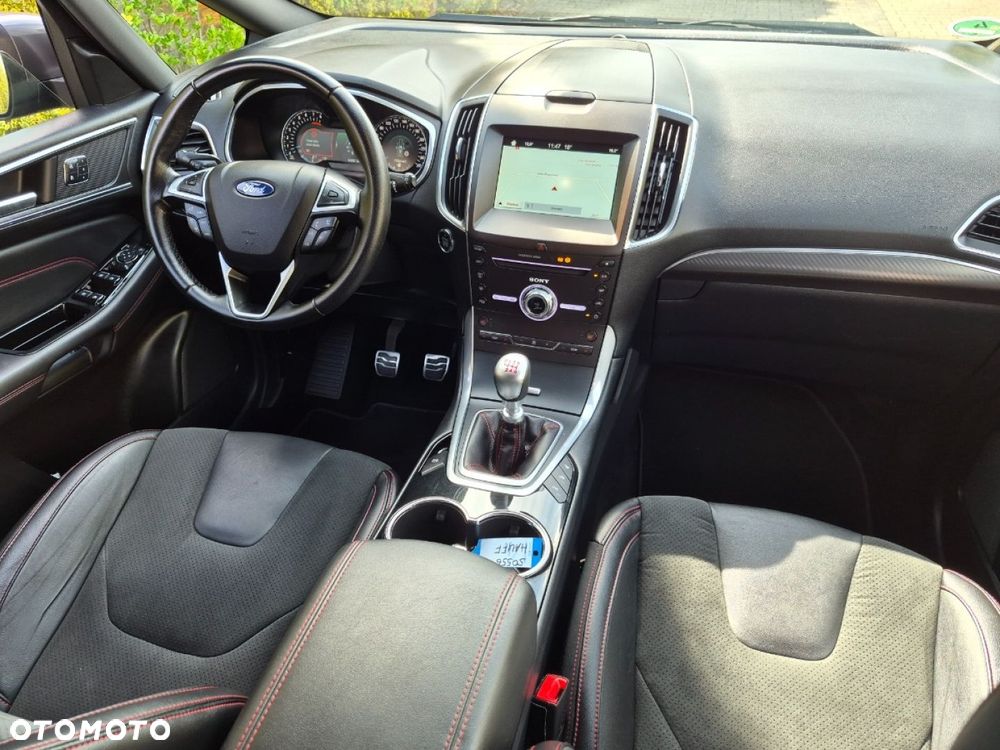 Ford S-Max - 7