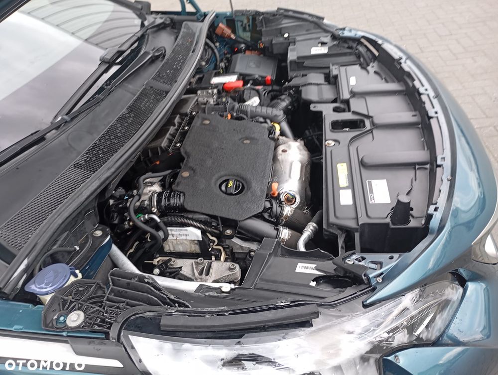 Peugeot 5008 - 8