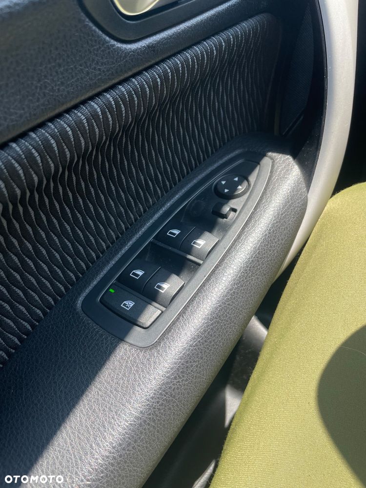 BMW Seria 1 118d Sport Line - 20