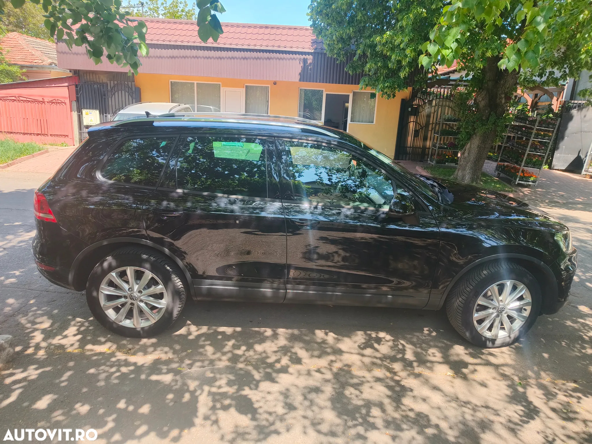 Volkswagen Touareg 3.0 V6 TDI BMT - 3
