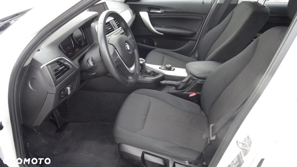 BMW Seria 1 118i Advantage - 15