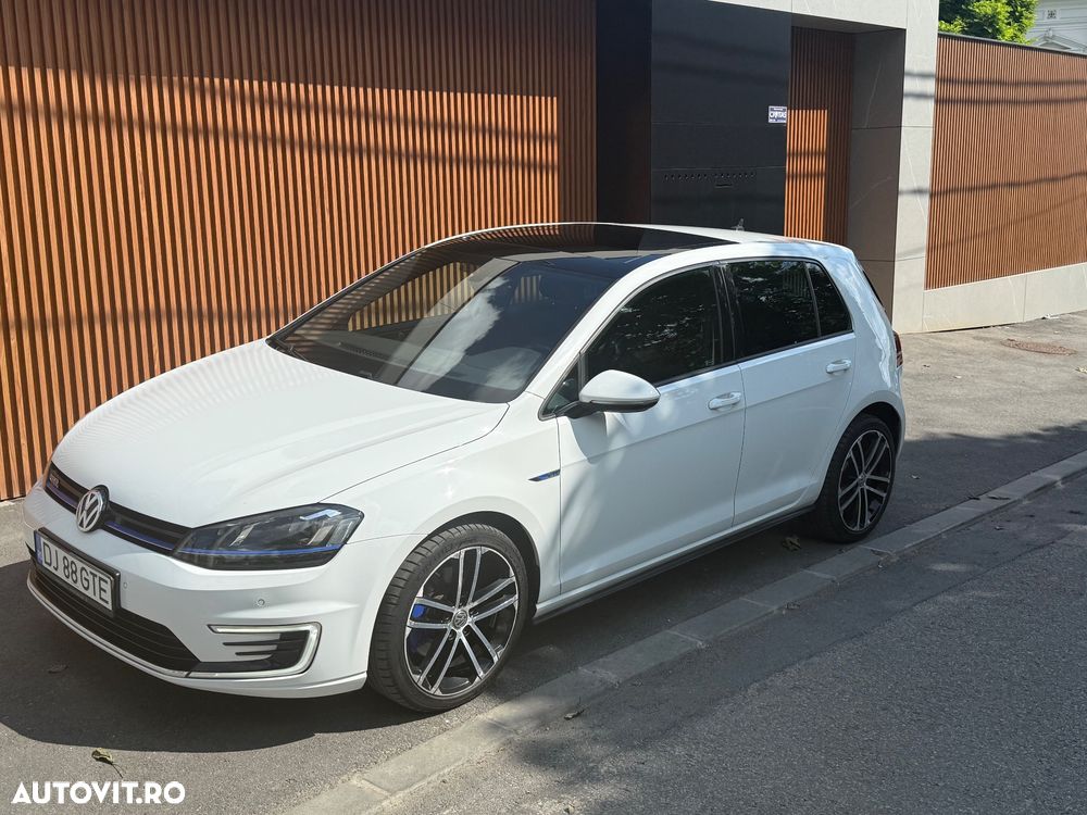 Volkswagen Golf Standard - 15