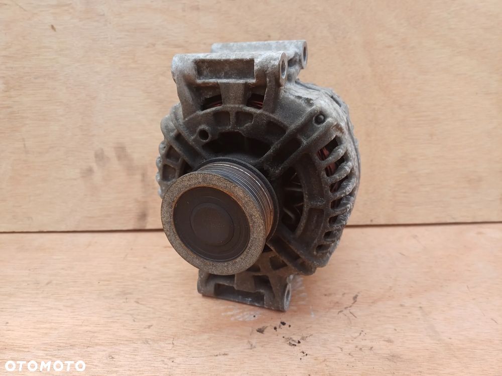 Alternator Audi A4 B8 A5 8T 3.2 FSI V6 CAL CALA 06E903016N 140A - 2