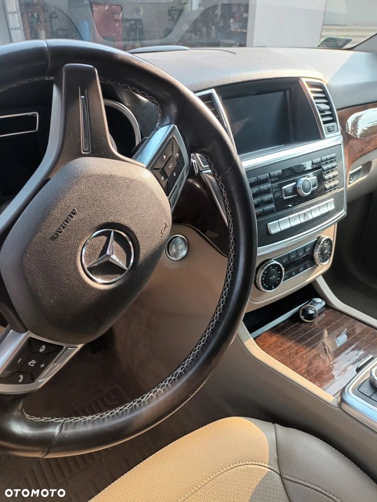 Mercedes-Benz ML 350 BlueTec 4-Matic - 7