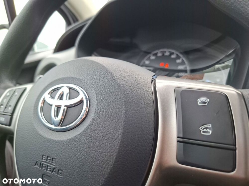 Toyota Yaris 1.0 Active EU6 - 24