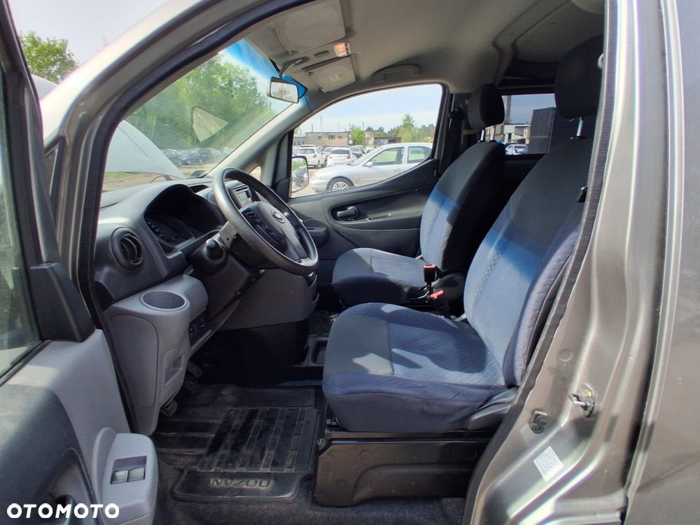 Nissan NV200 - 22