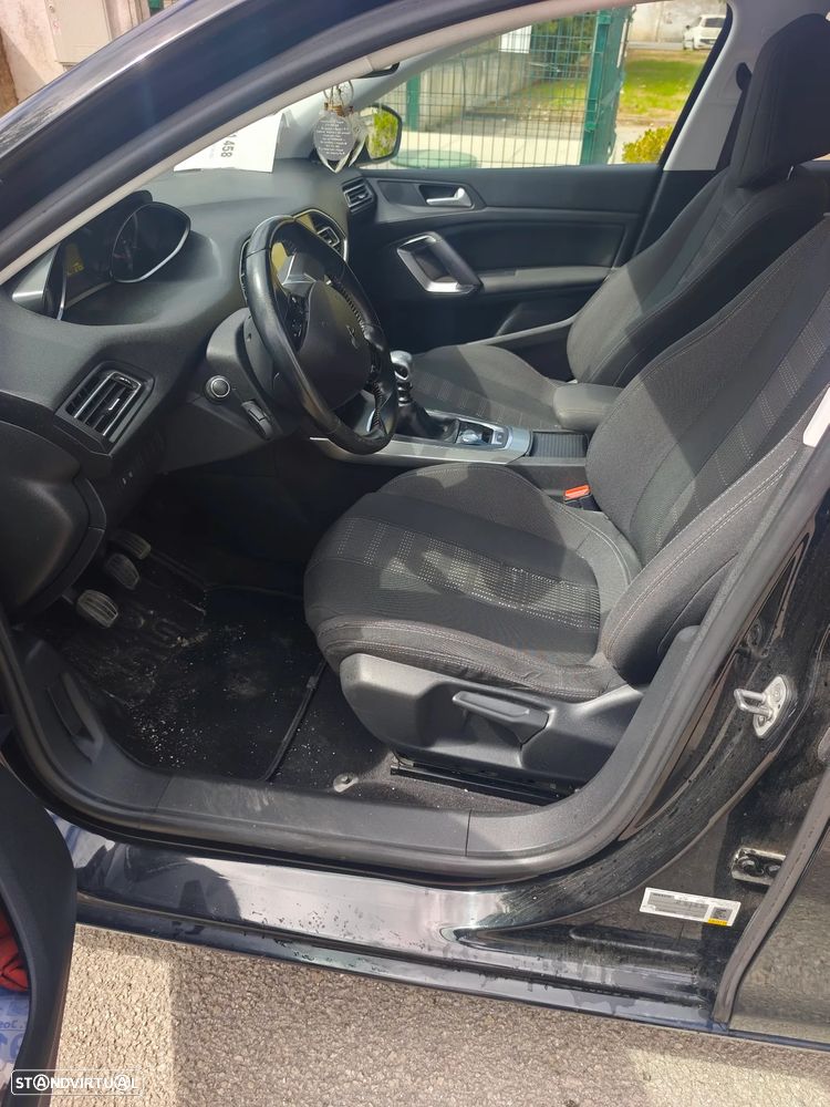 Peugeot 308 SW 1.6 BlueHDi Allure - 4