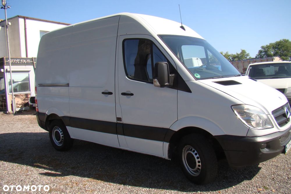 Mercedes-Benz Sprinter - 5