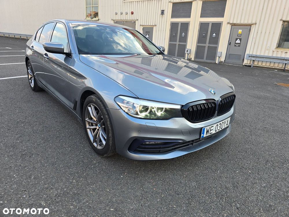BMW Seria 5 530i xDrive Luxury Line sport - 2