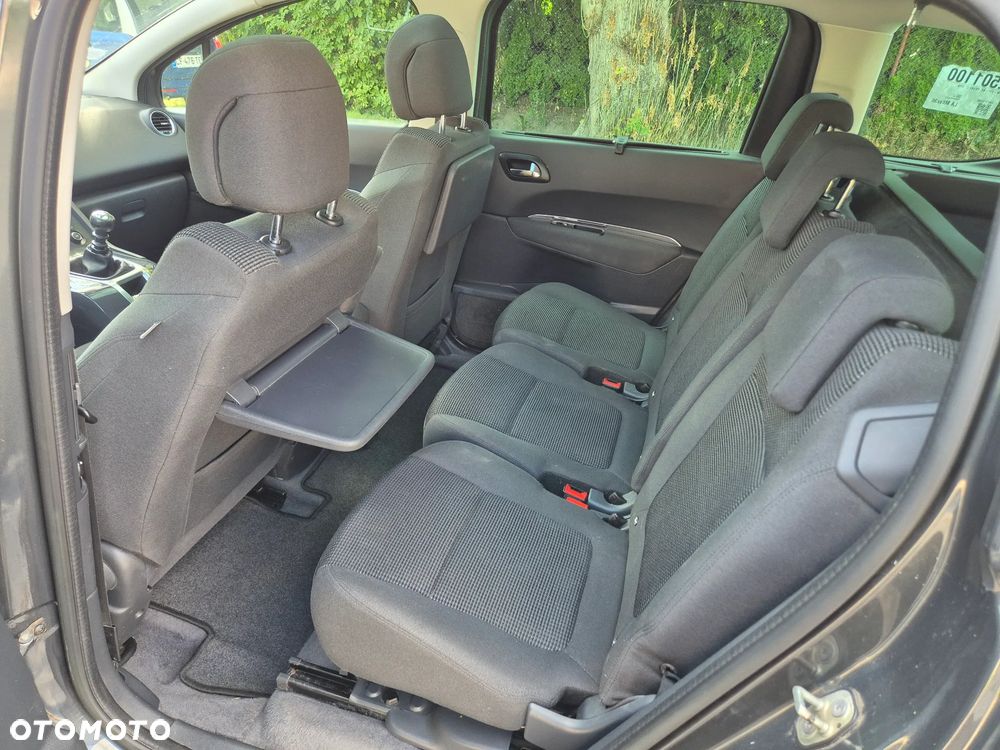 Peugeot 5008 HDI 150 Allure - 20