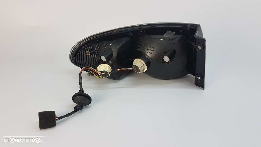 FAROLIM TRASEIRO DIREITO DAEWOO LANOS COOL - 8