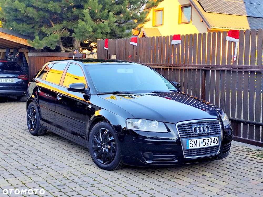 Audi A3 Sportback 2.0 FSI Attraction - 2