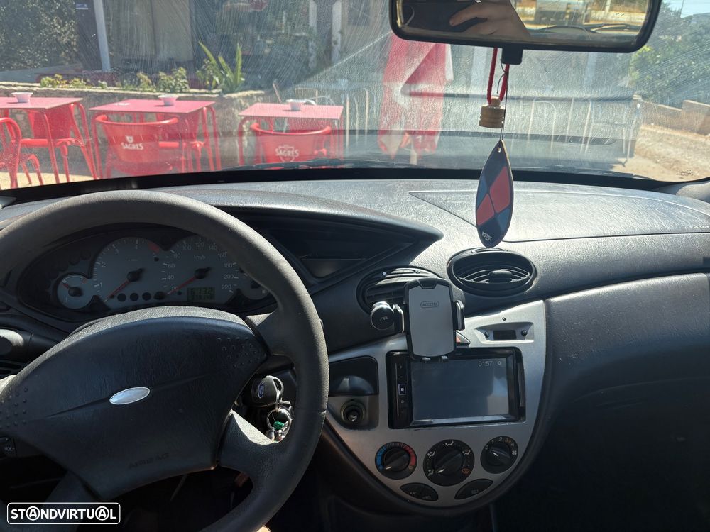Ford Focus 1.8 TDCi Trend - 6