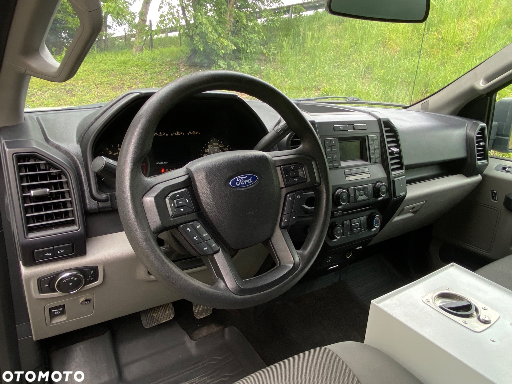 Ford F150 - 8