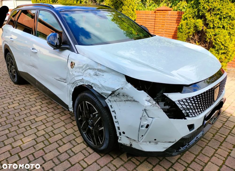Peugeot 5008 1.2 PureTech mHEV GT S&S e-DCS6 - 9