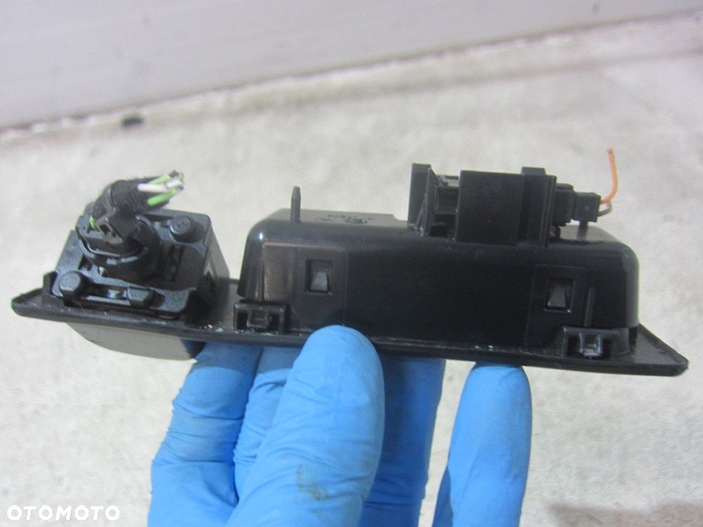 BMW X1 F48 F15 F25 7463163 PRZYCISK OTWIERANIA KLAPY KAMERA COFANIA OBUDOWA - 7