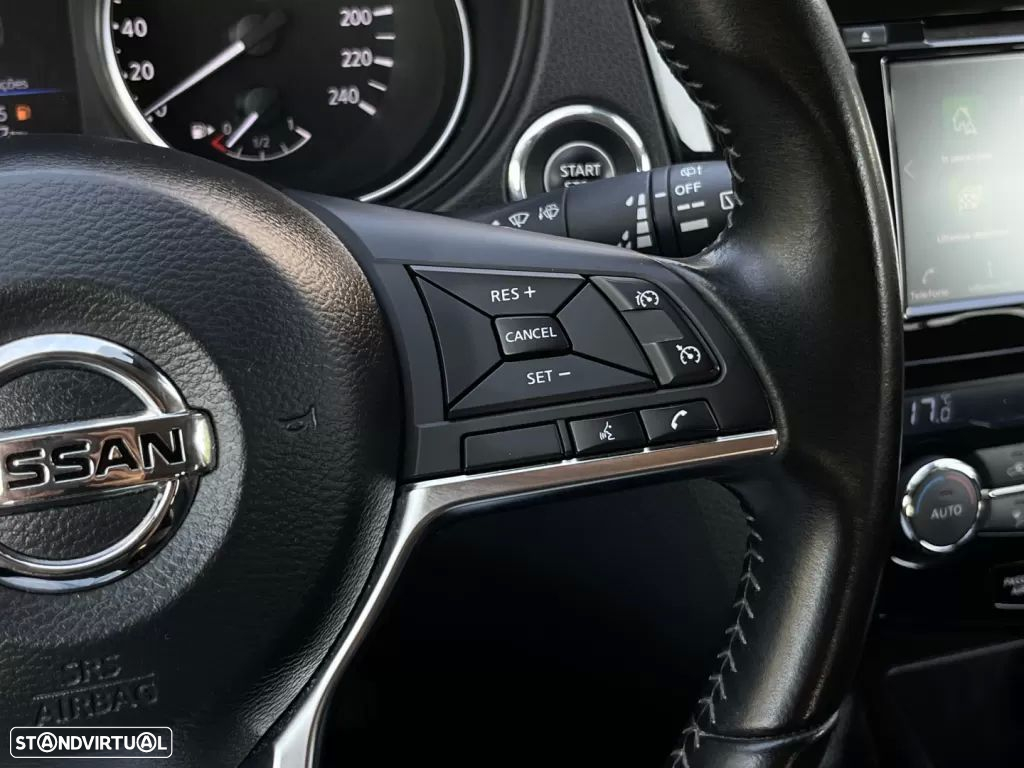 Nissan Qashqai 1.3 DIG-T N-Connecta DCT - 22