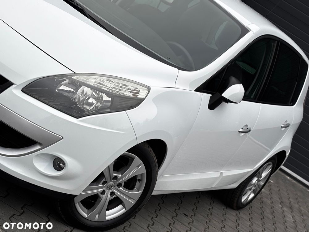 Renault Scenic 2.0 16V Bose Edition CVT - 8