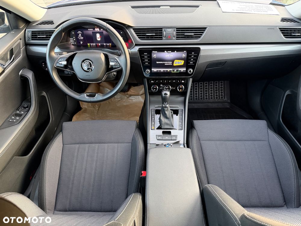 Skoda Superb 2.0 TDI SCR Style DSG - 35