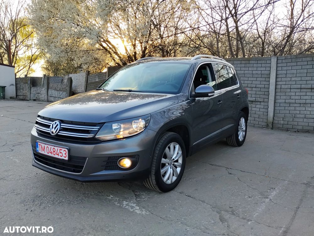 Volkswagen Tiguan - 1