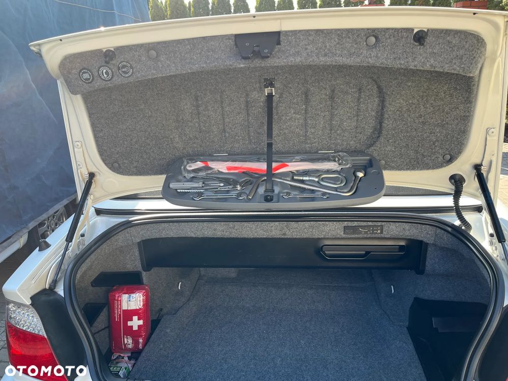 BMW Seria 3 330 Ci Edition Exclusive - 33